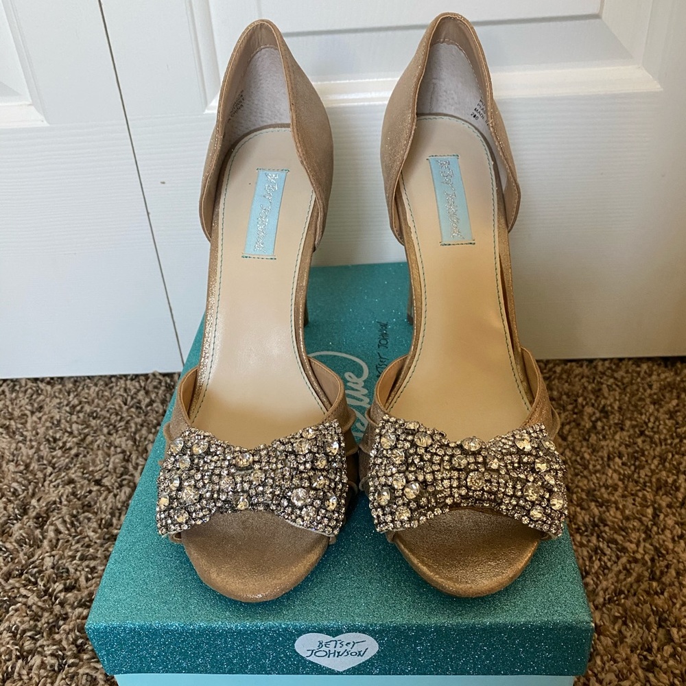 NIB Blue by Betsey Johnson Heels